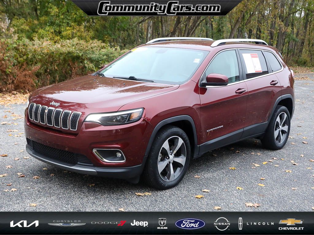 Used 2019 Jeep Cherokee Limited with VIN 1C4PJLDB0KD154048 for sale in Bloomington, IN