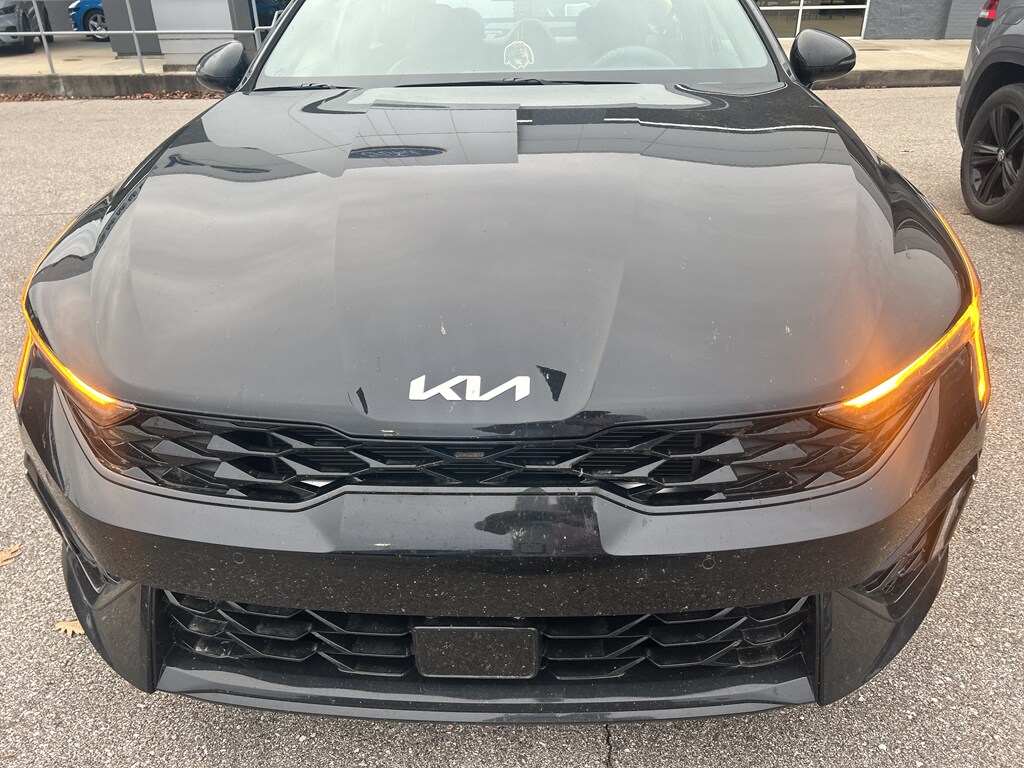 2025 Kia K5 GT-Line photo 2