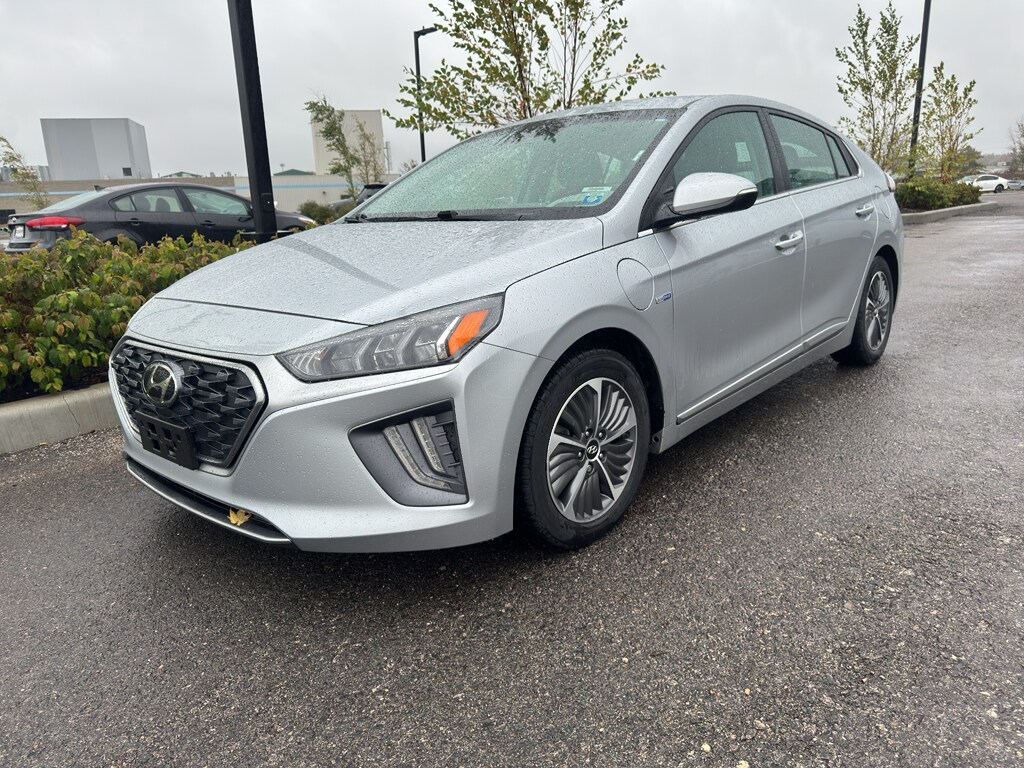 Used 2020 Hyundai IONIQ Plug-In Hybrid SEL Hatchback