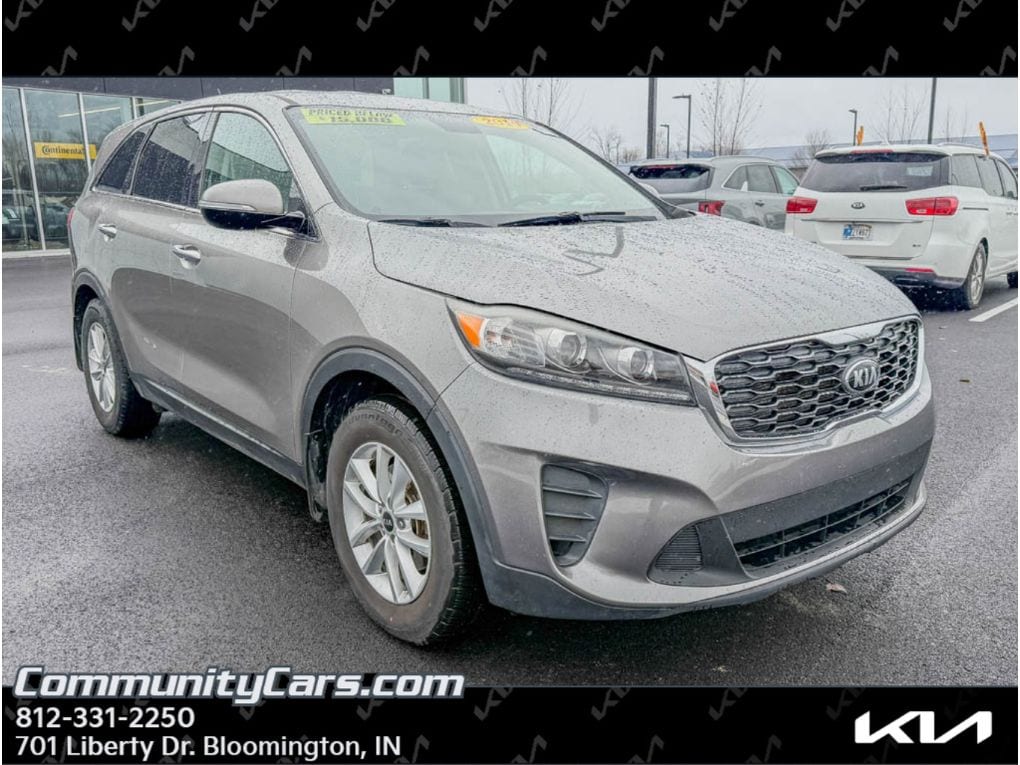 2019 Kia Sorento LX's photo