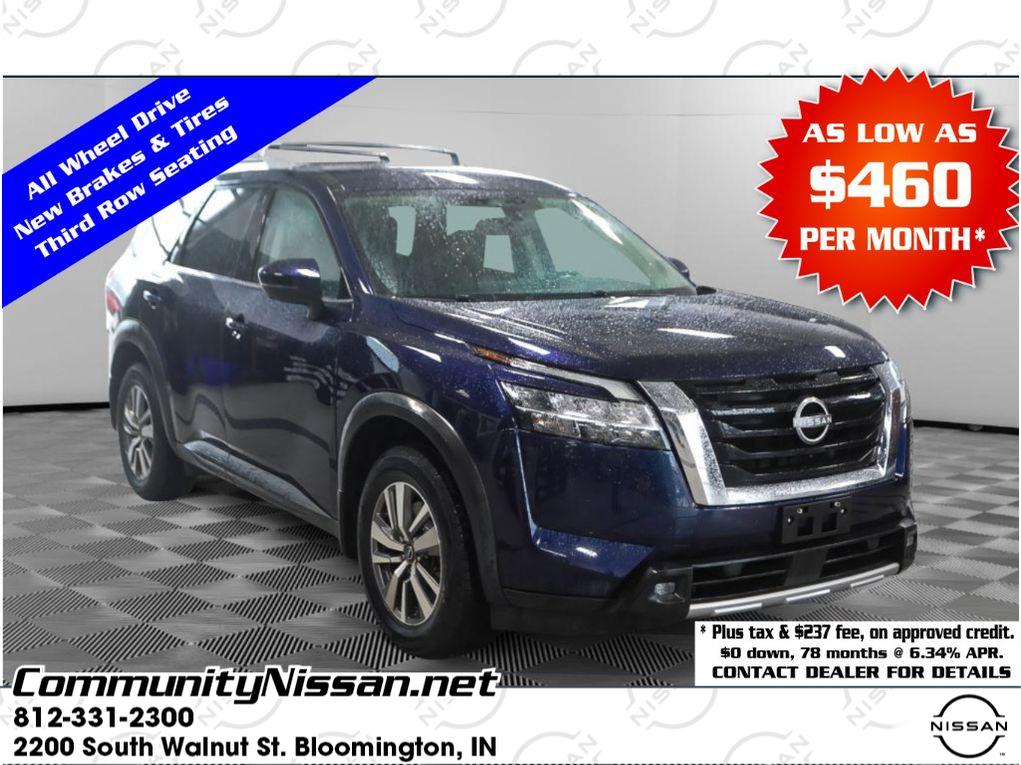 2022 Nissan Pathfinder SL
