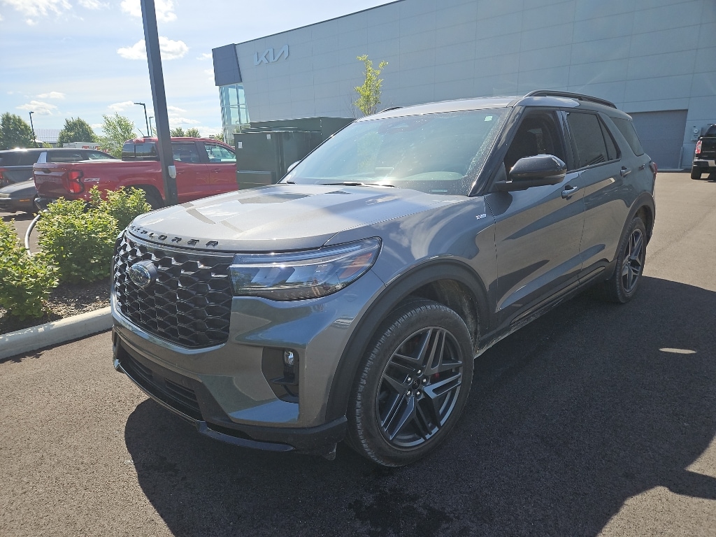 Used 2025 Ford Explorer ST-Line Sport Utility