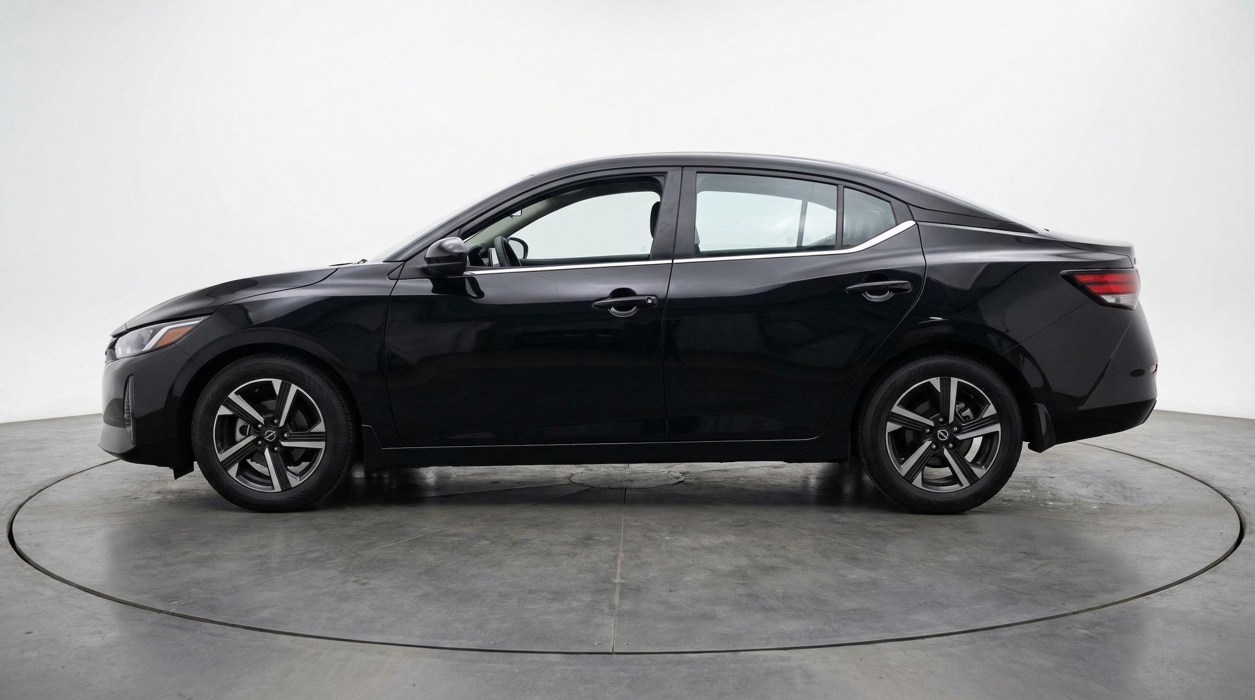 Thumbnail: 2025 Nissan Sentra - 4