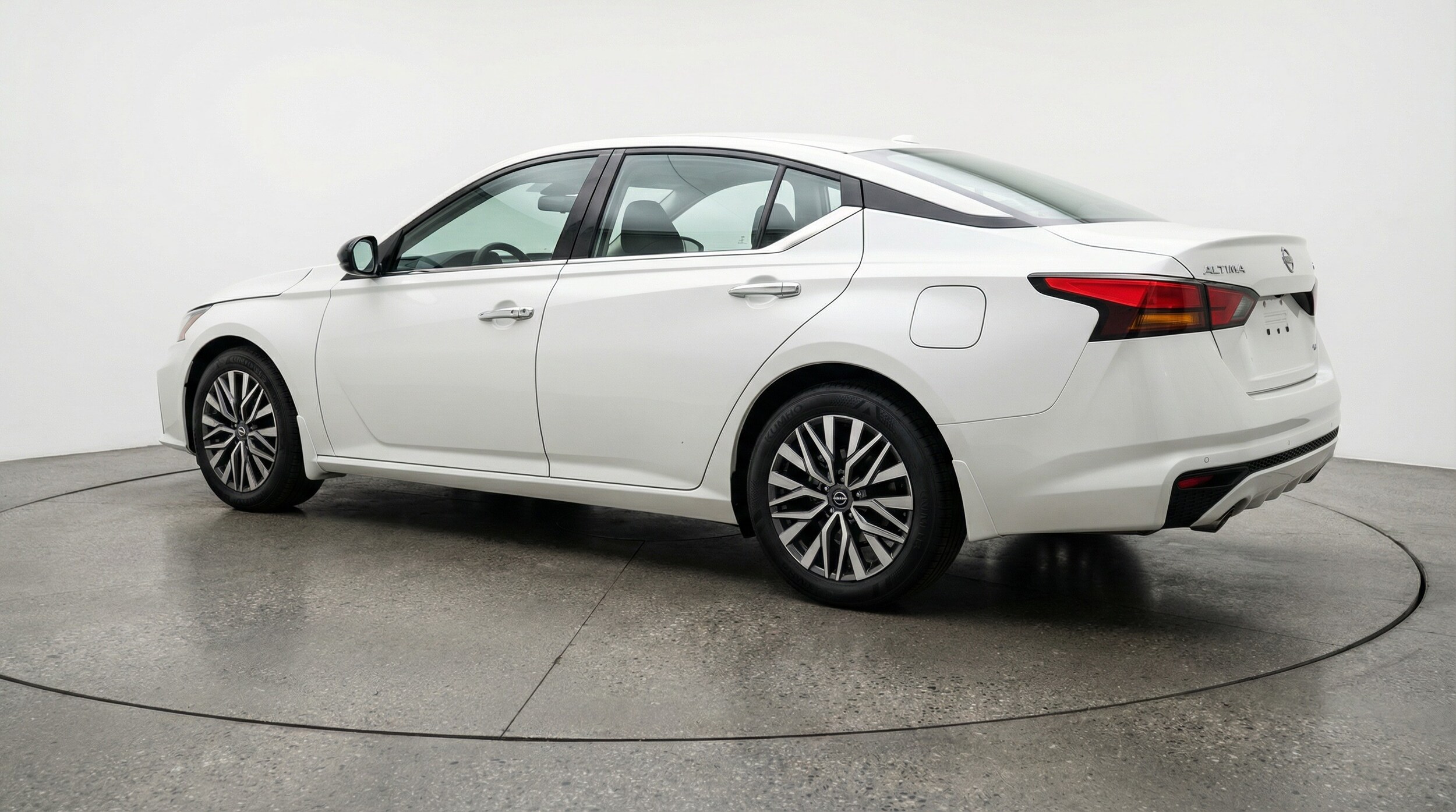 Thumbnail: 2025 Nissan Altima - 5