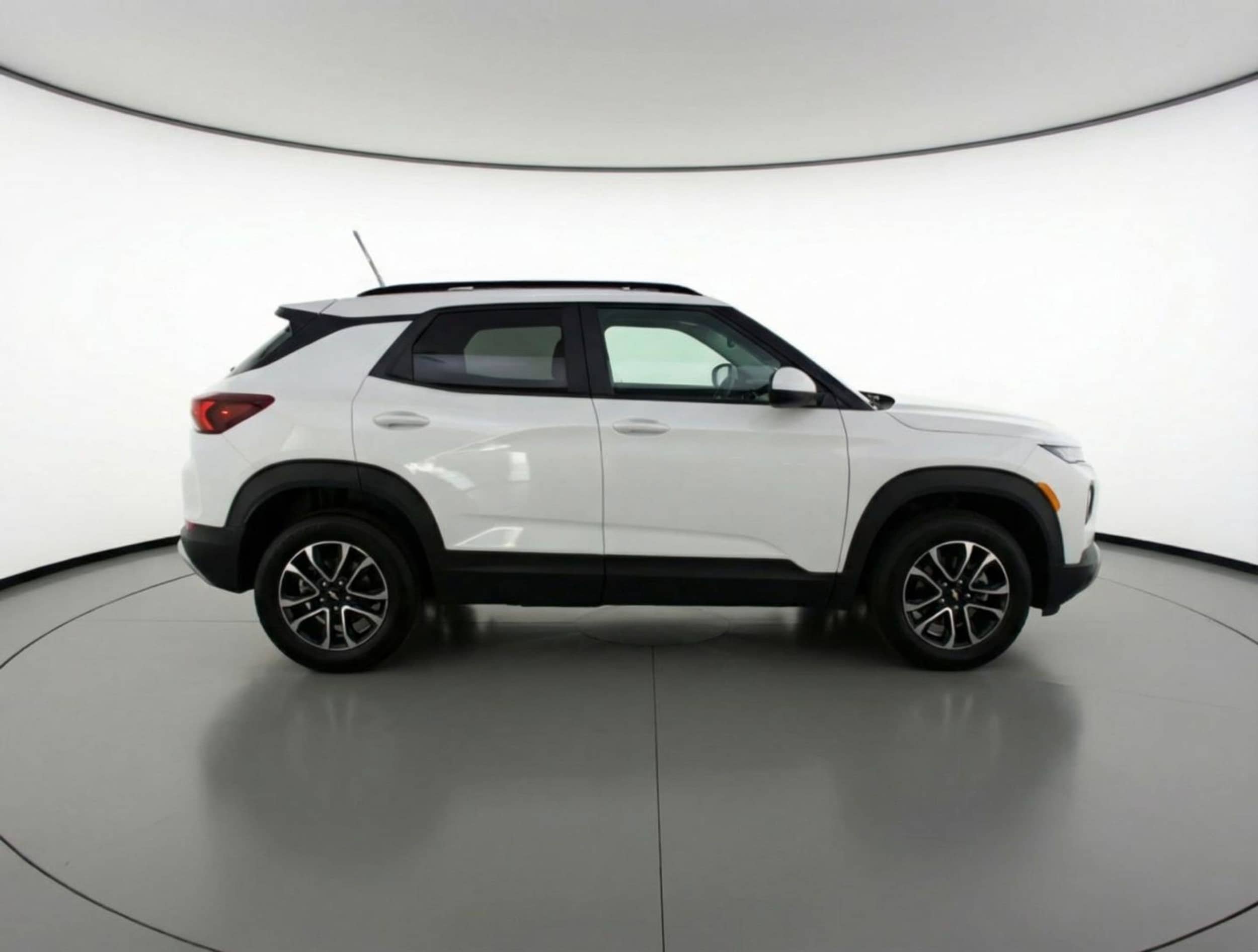 Thumbnail: 2025 Chevrolet TrailBlazer - 11
