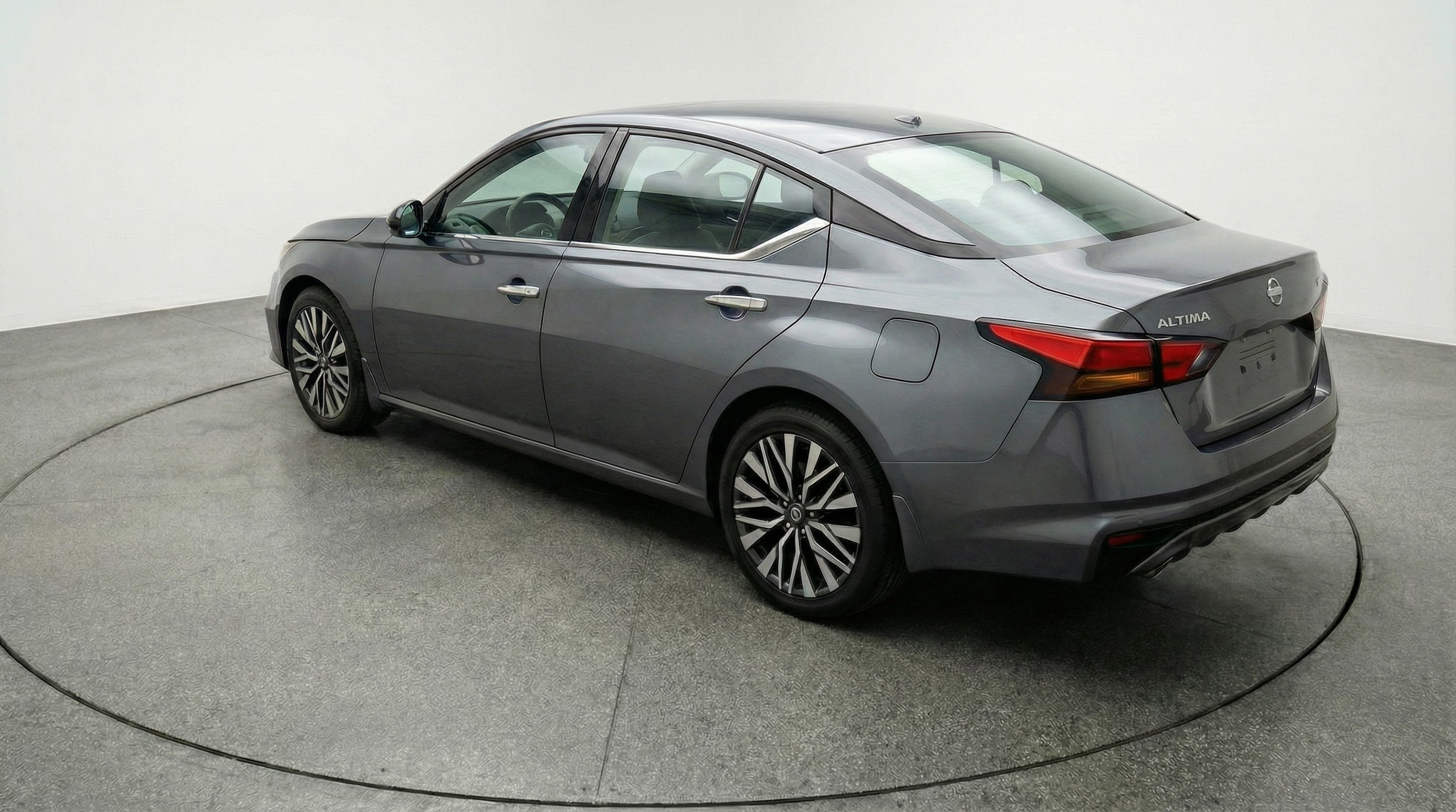 Thumbnail: 2025 Nissan Altima - 5