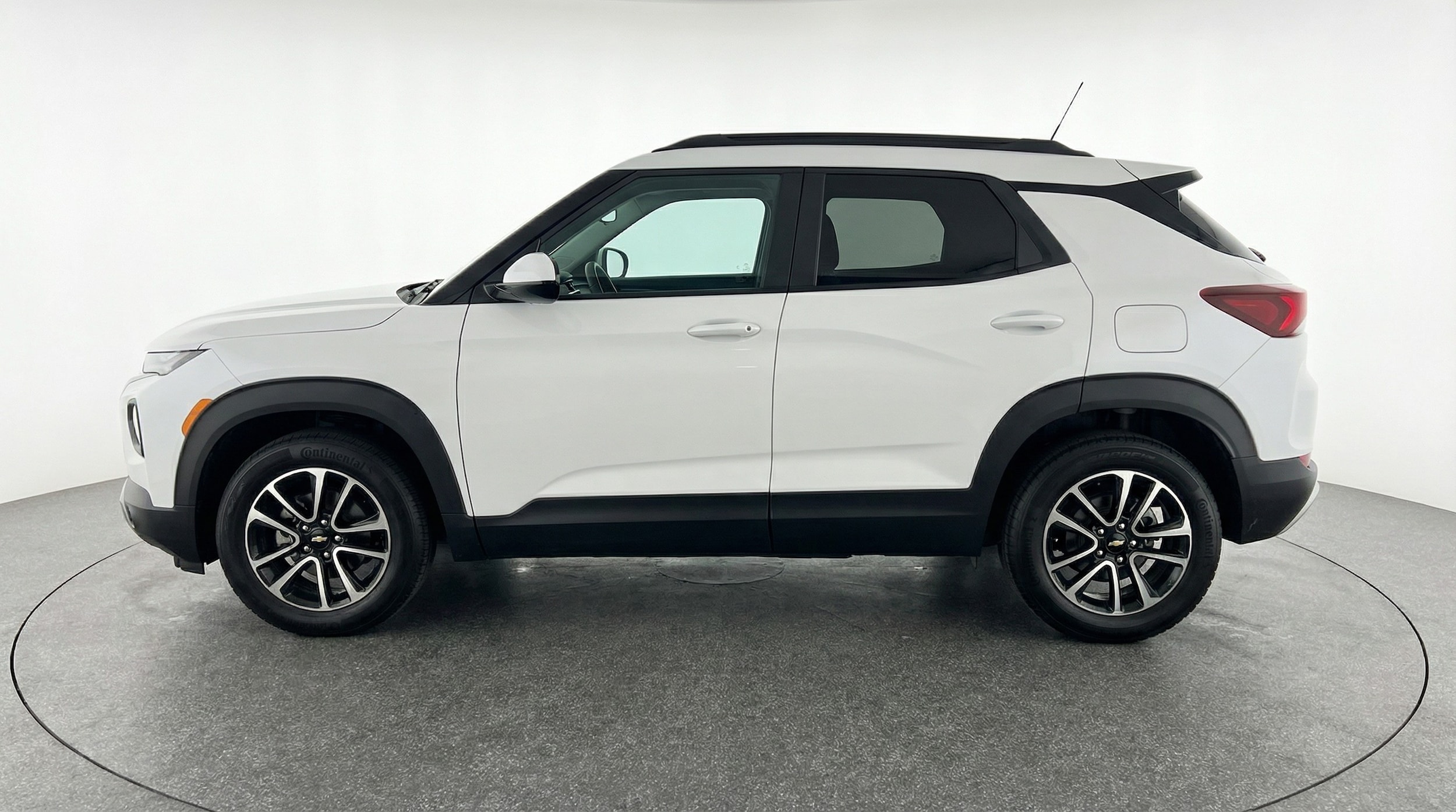 Thumbnail: 2025 Chevrolet TrailBlazer - 4