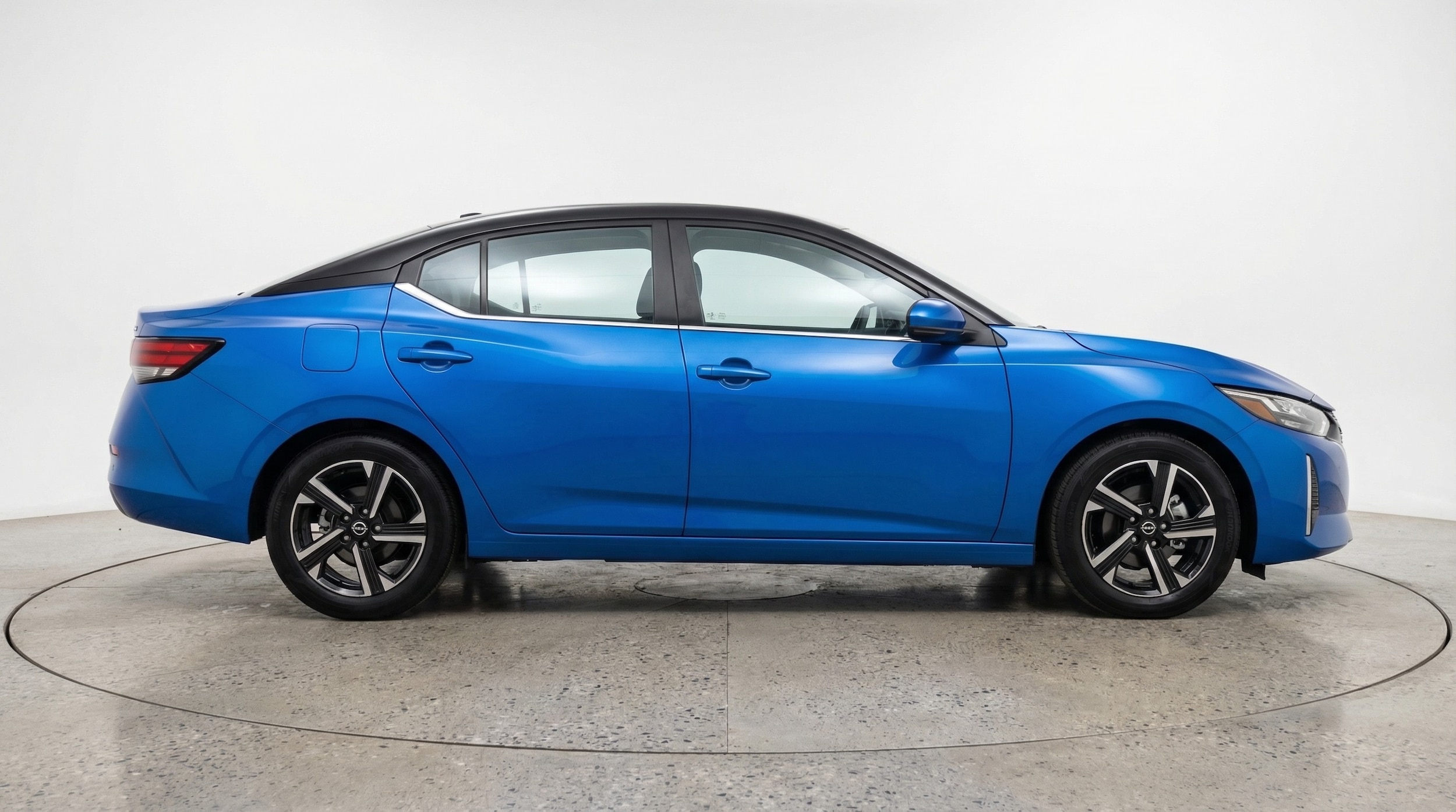 Thumbnail: 2025 Nissan Sentra - 8