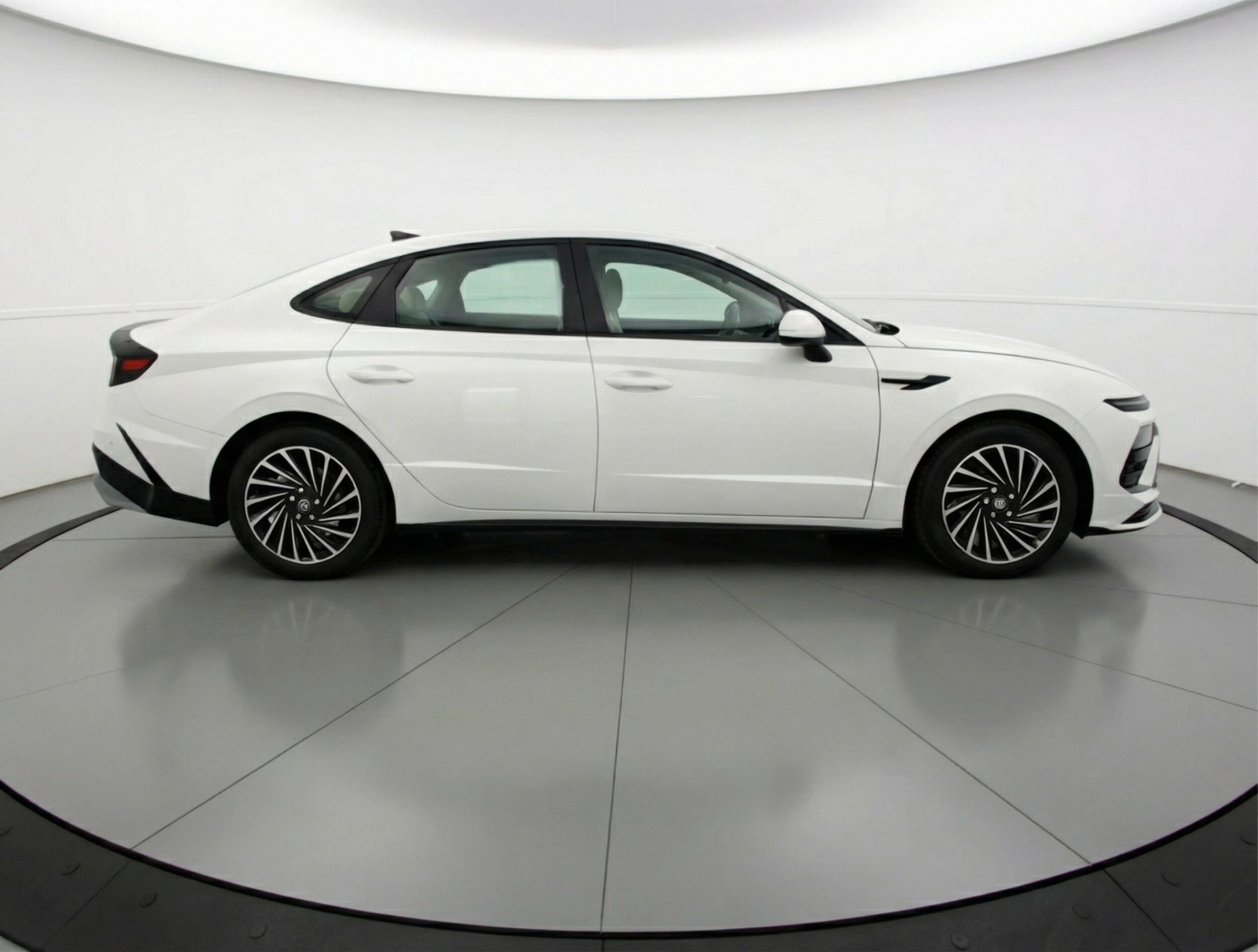 Thumbnail: 2025 Hyundai Sonata - 8