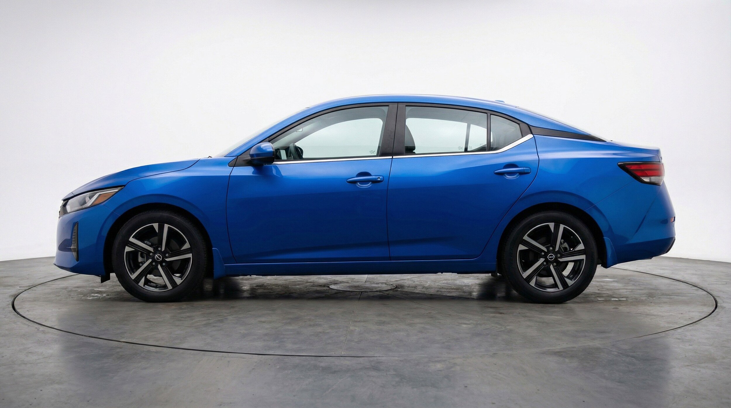 Thumbnail: 2025 Nissan Sentra - 5