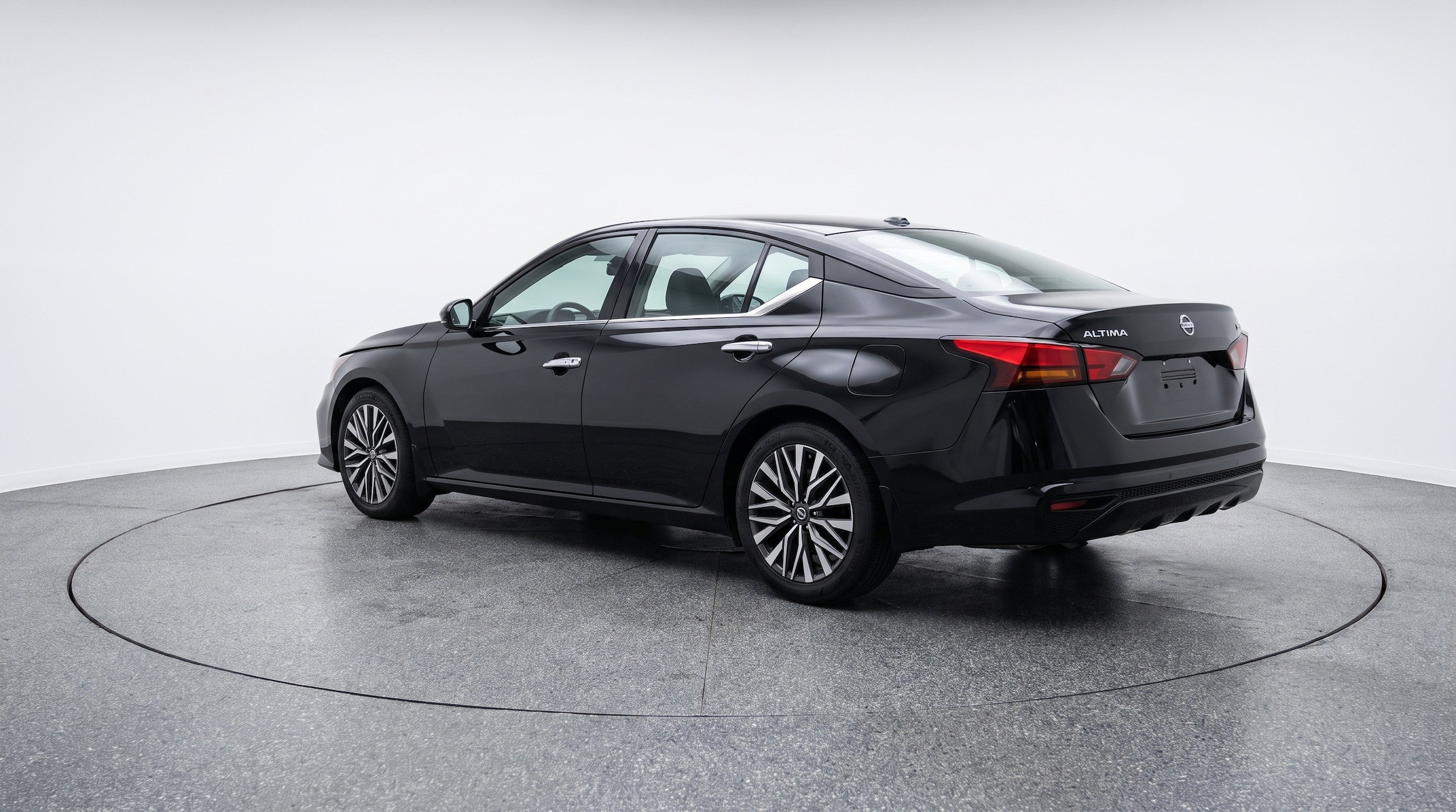 Thumbnail: 2025 Nissan Altima - 6
