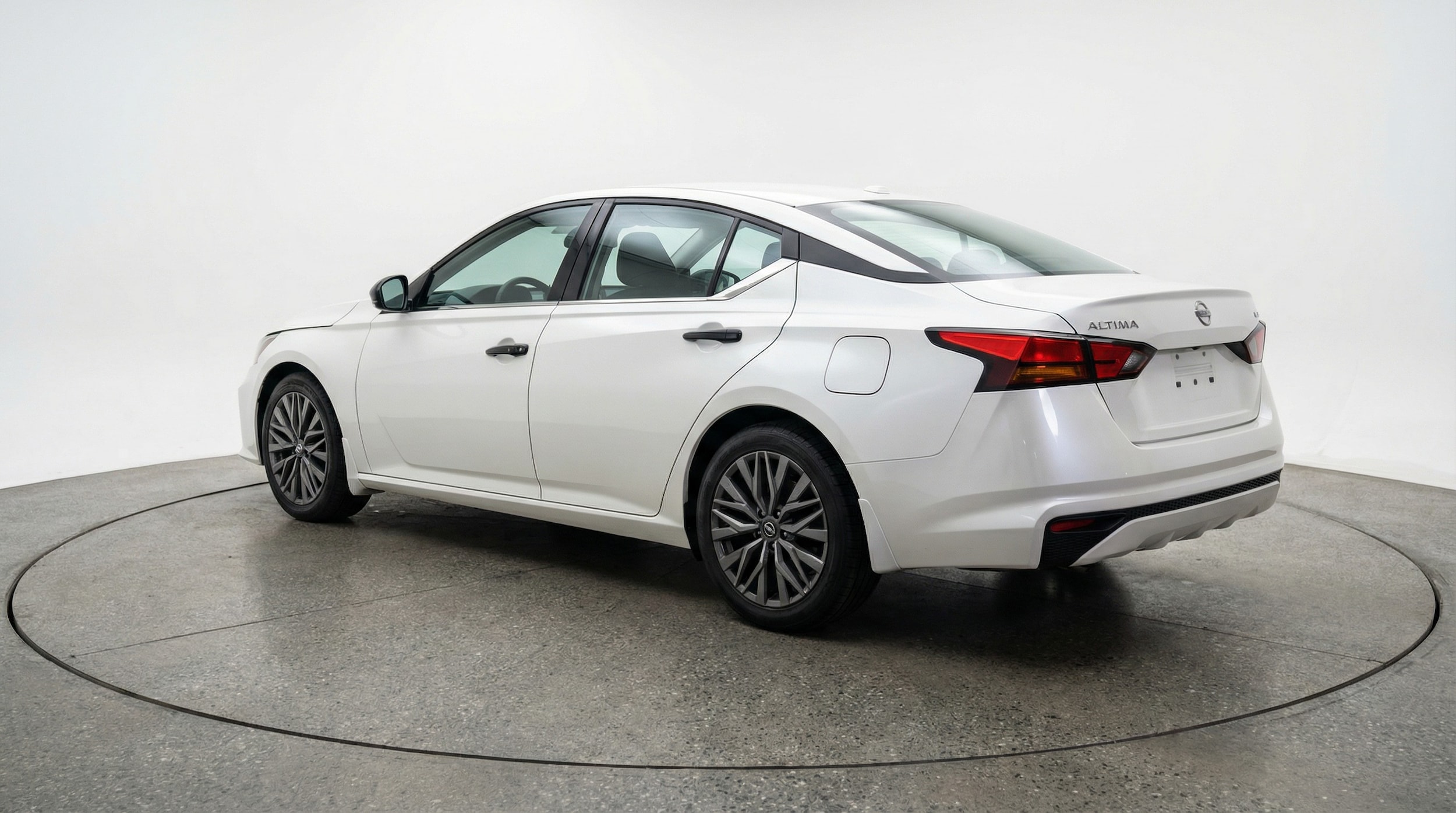 Thumbnail: 2025 Nissan Altima - 5