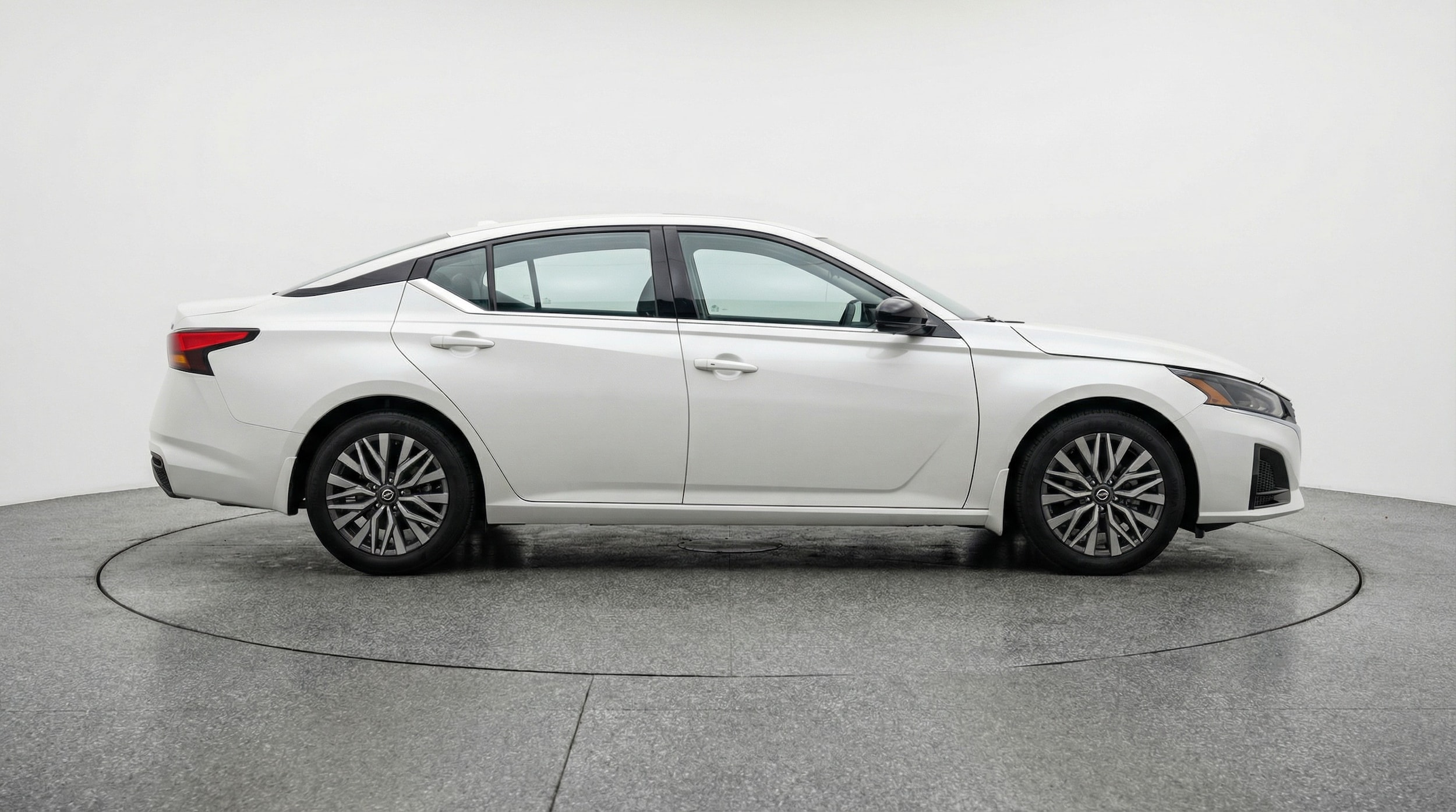 Thumbnail: 2025 Nissan Altima - 8