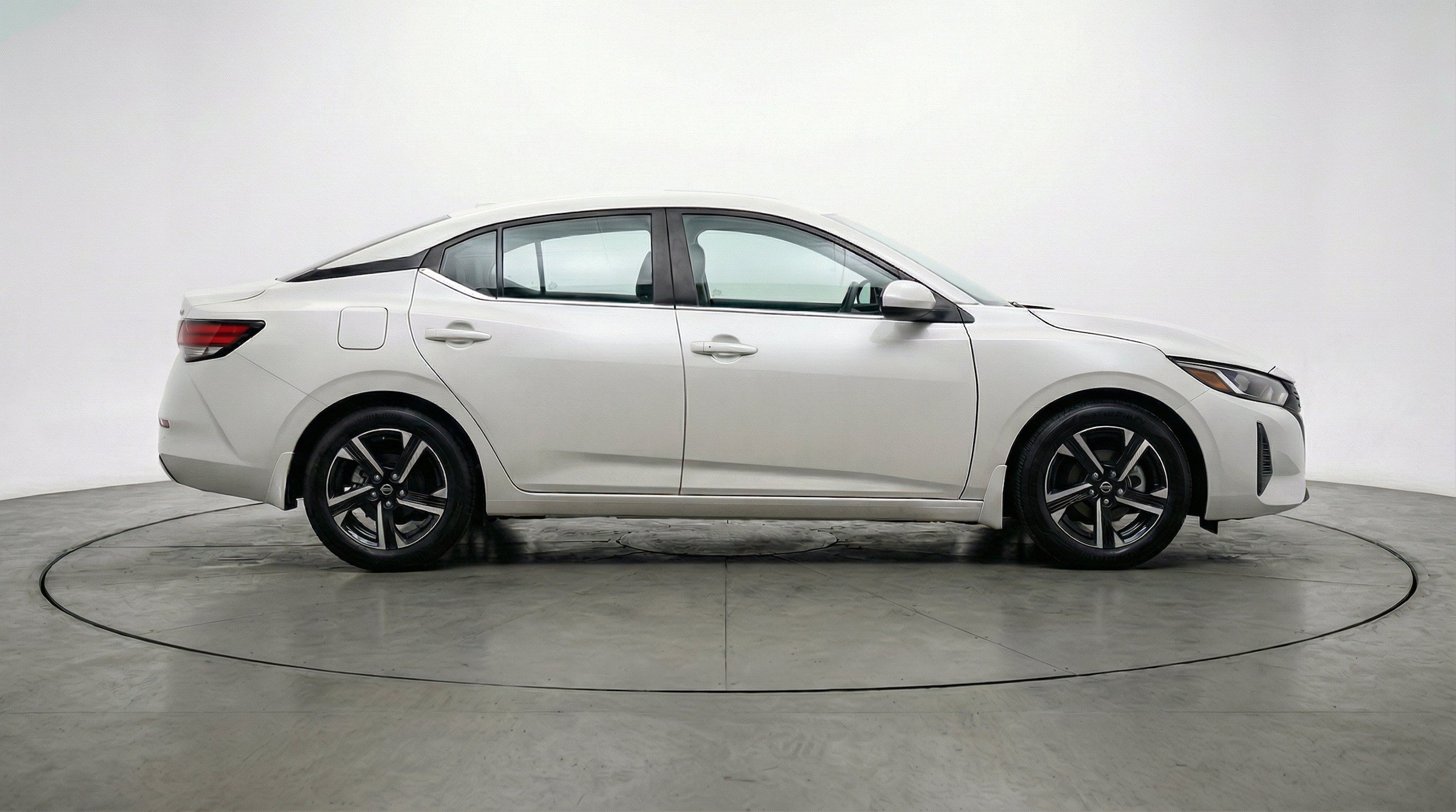 Thumbnail: 2025 Nissan Sentra - 11