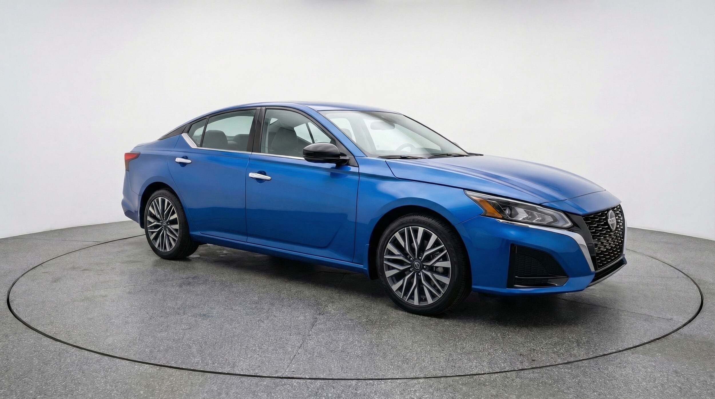 Thumbnail: 2025 Nissan Altima - 1