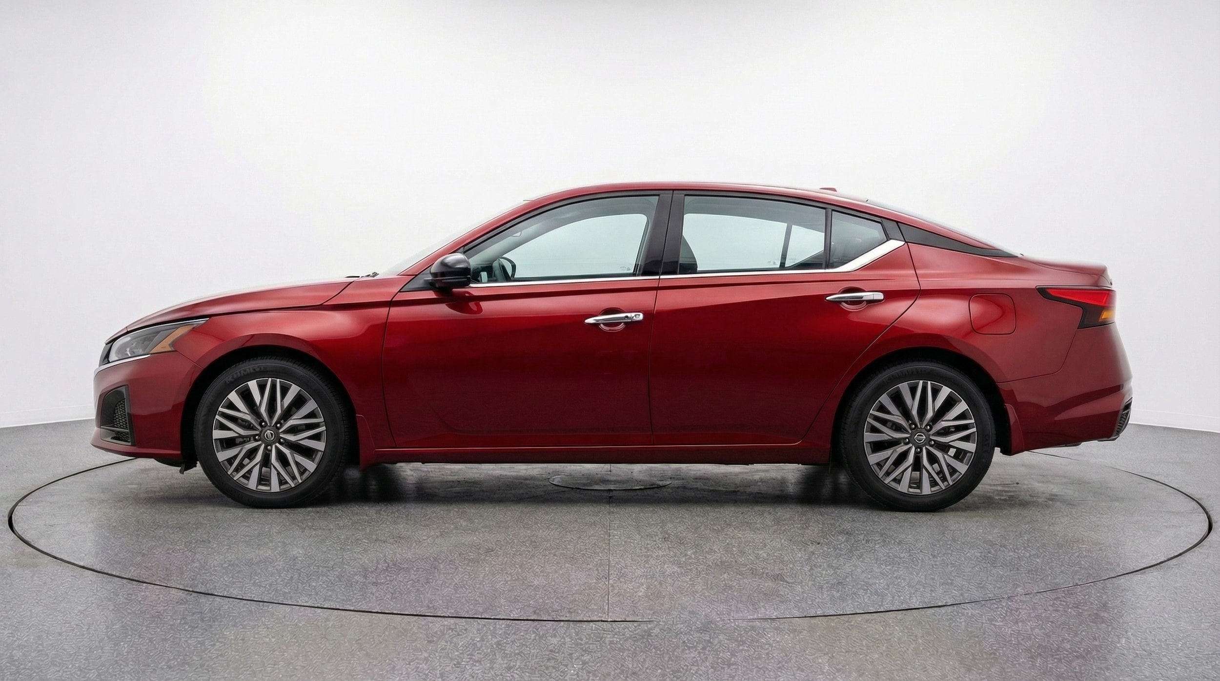 Thumbnail: 2025 Nissan Altima - 4