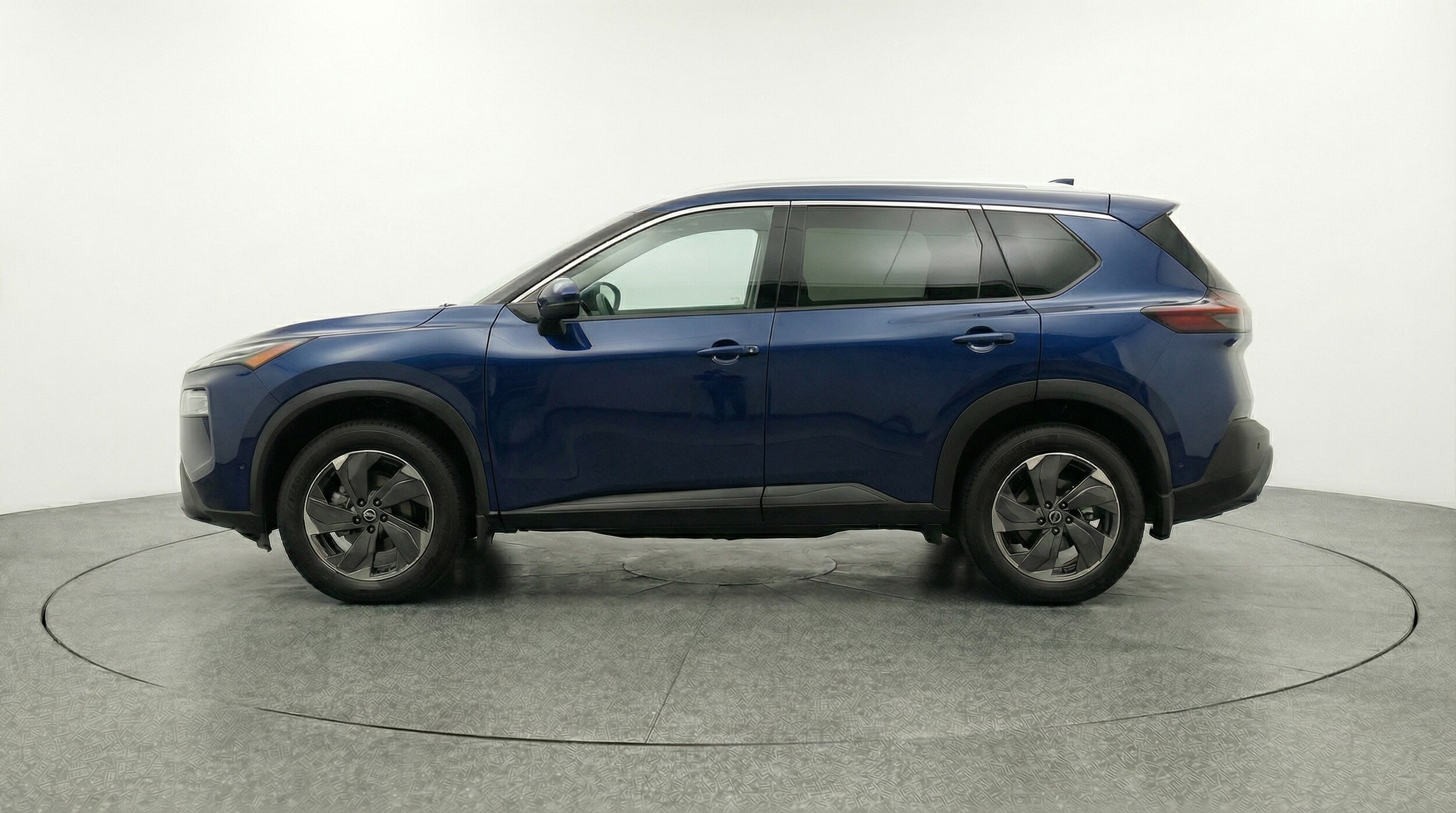 Thumbnail: 2025 Nissan Rogue - 4