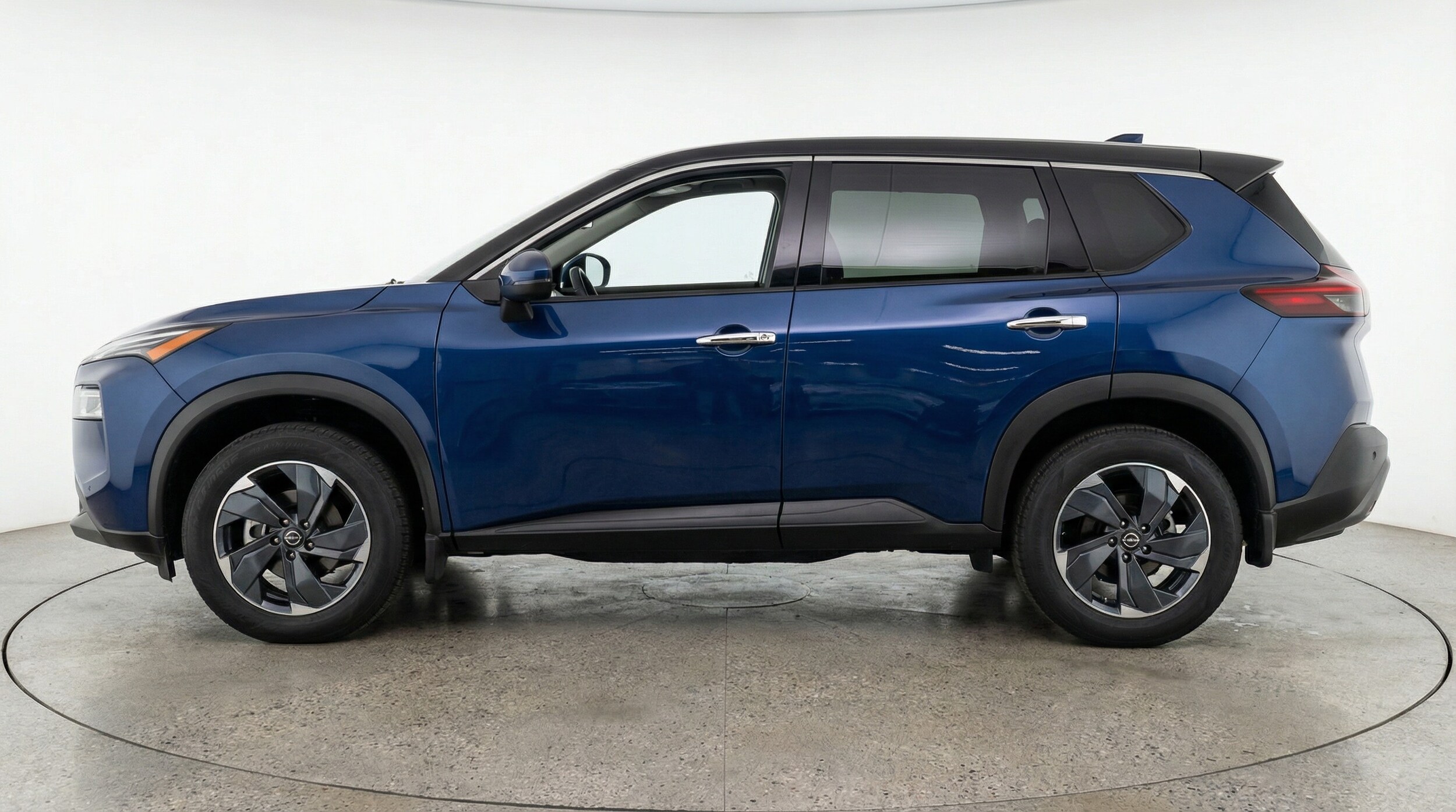 Thumbnail: 2025 Nissan Rogue - 4