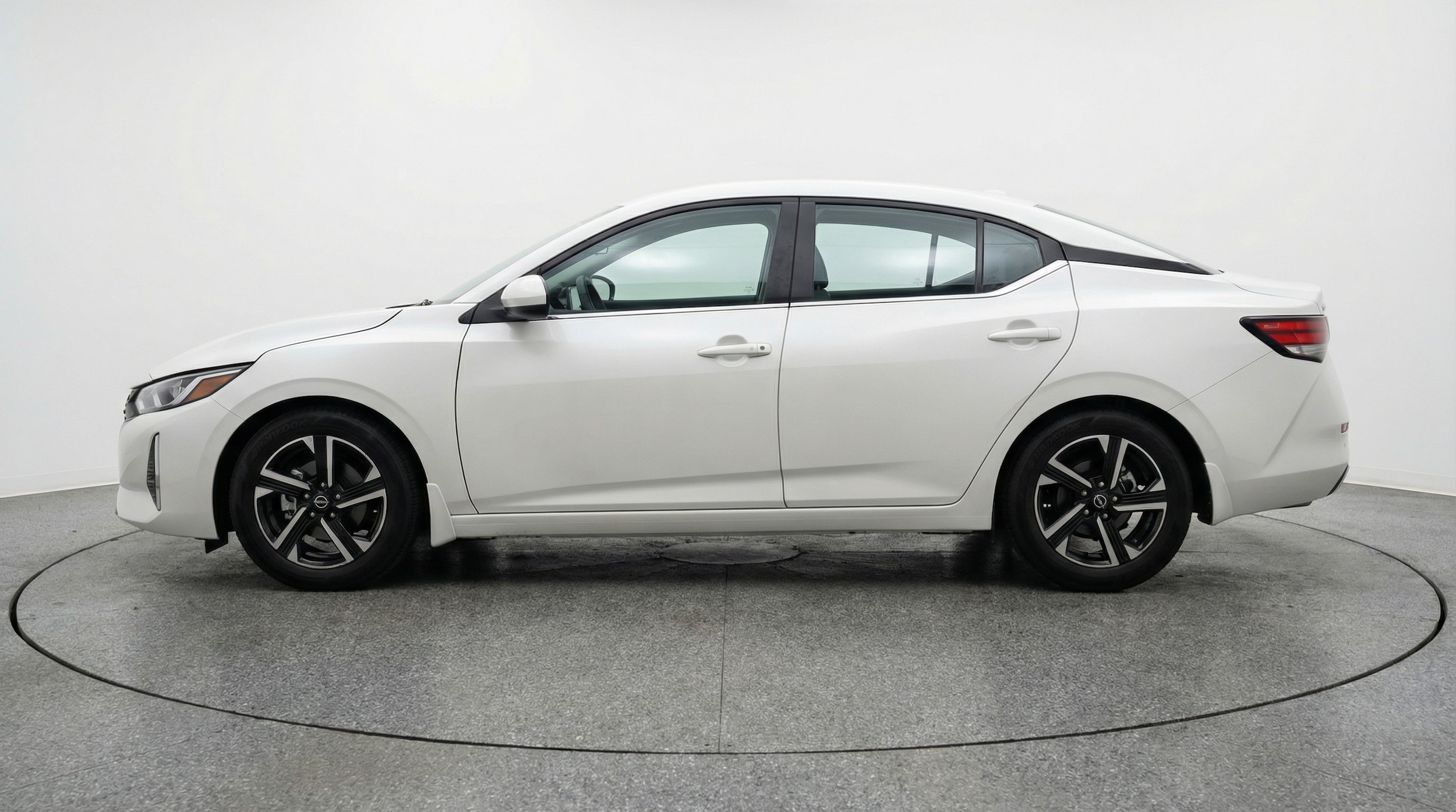 Thumbnail: 2025 Nissan Sentra - 4