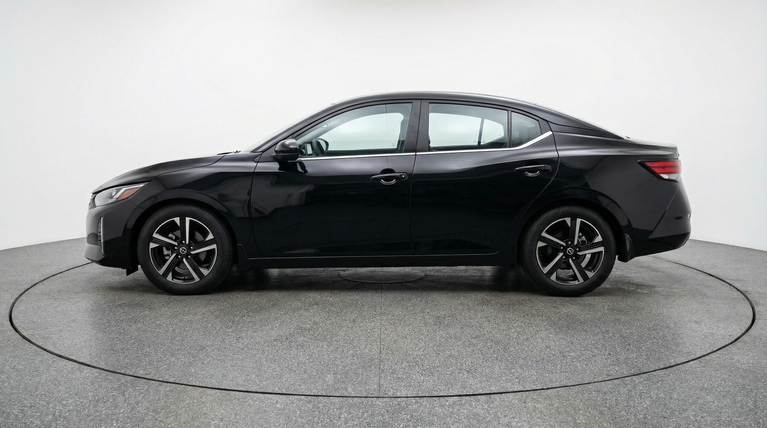 Thumbnail: 2025 Nissan Sentra - 4