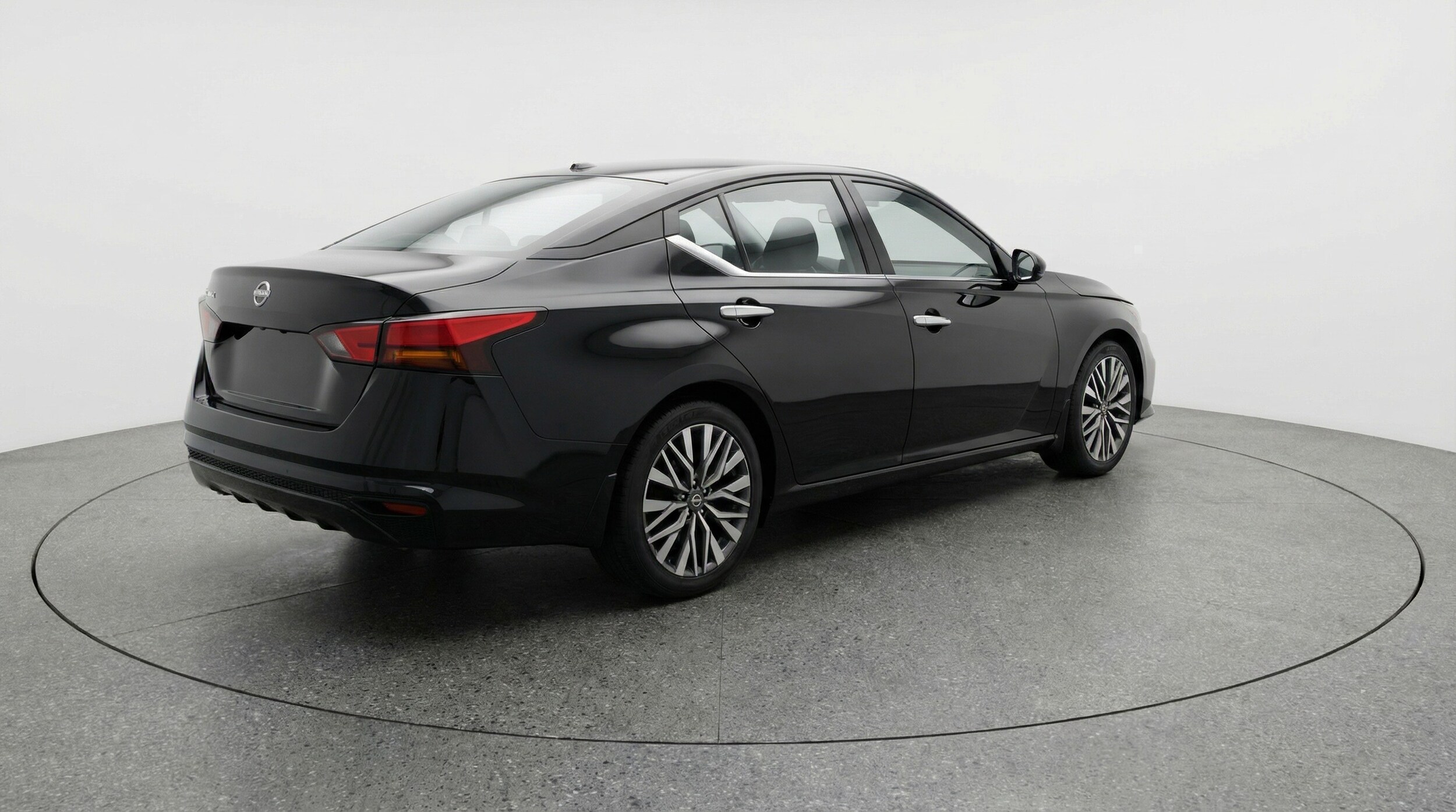 Thumbnail: 2025 Nissan Altima - 7