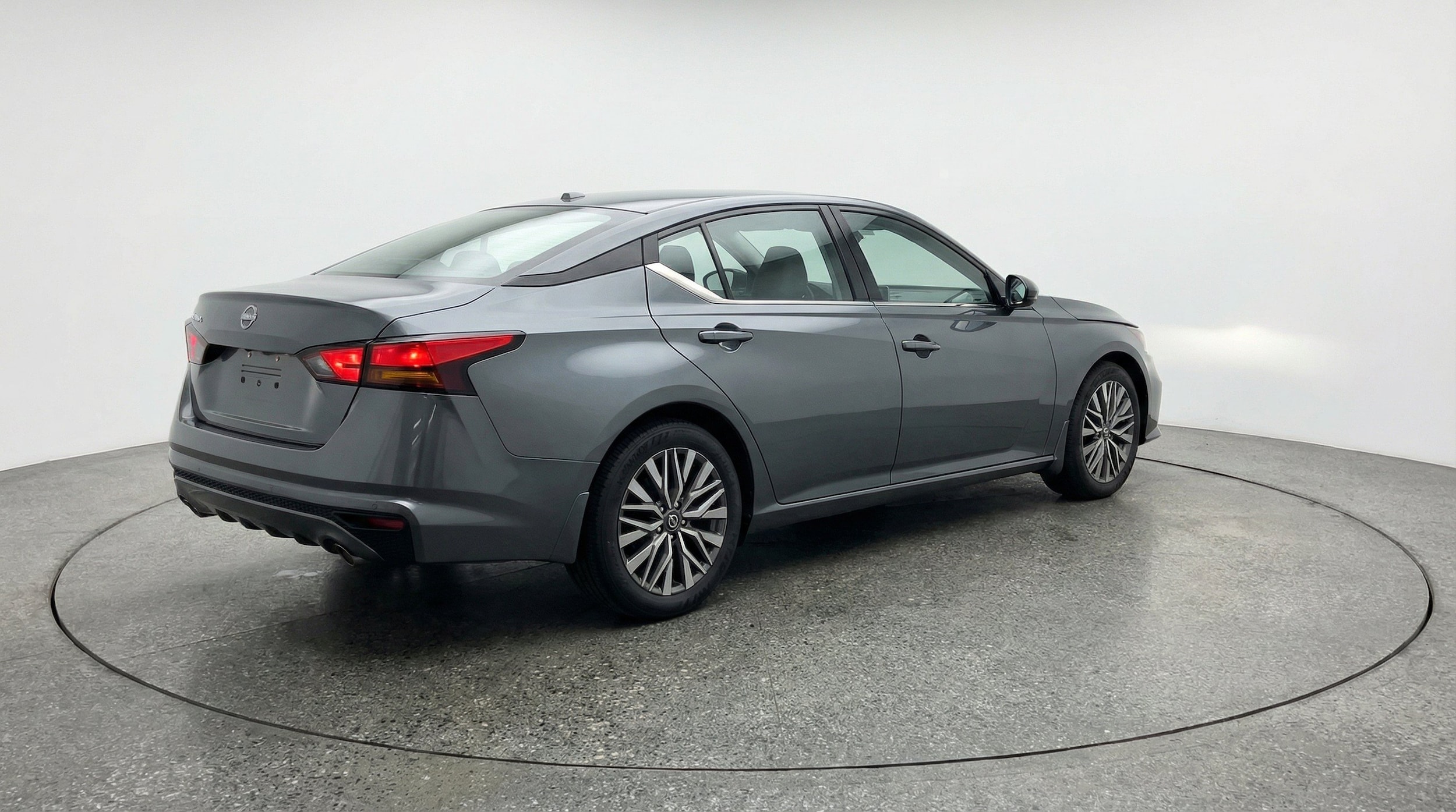 Thumbnail: 2025 Nissan Altima - 9