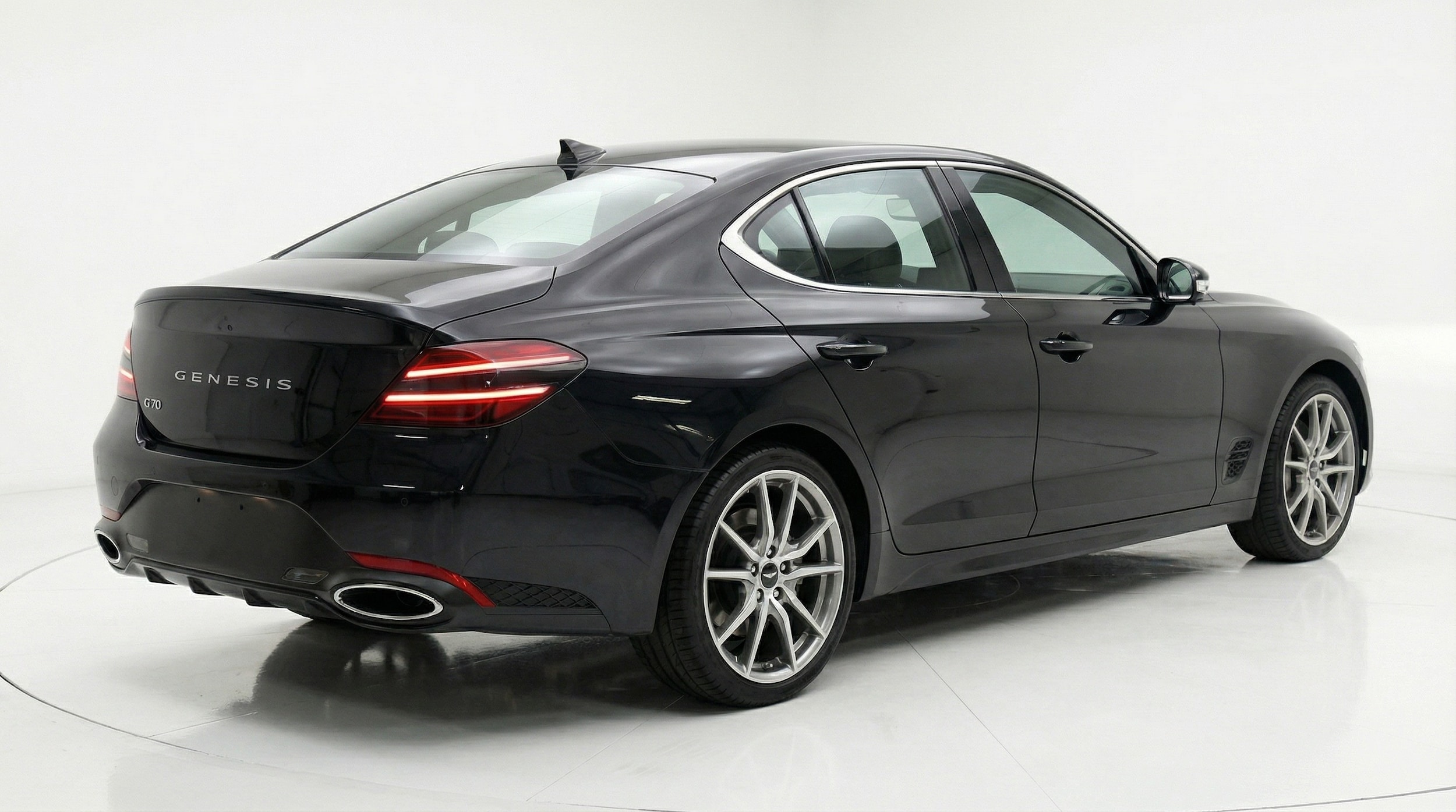 Thumbnail: 2025 Genesis G70 - 7