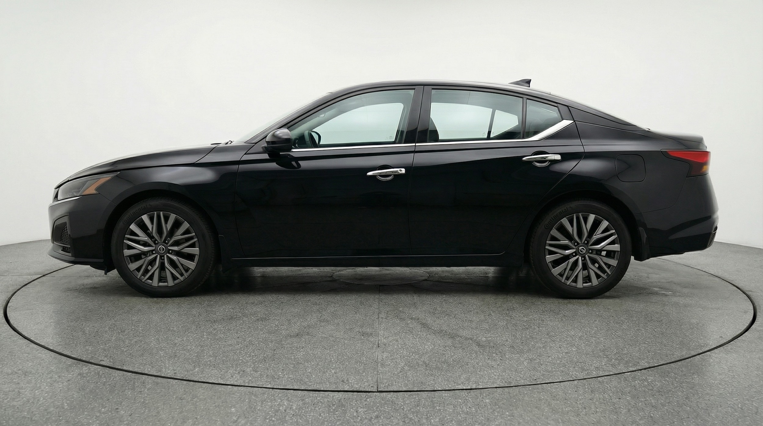 Thumbnail: 2025 Nissan Altima - 4