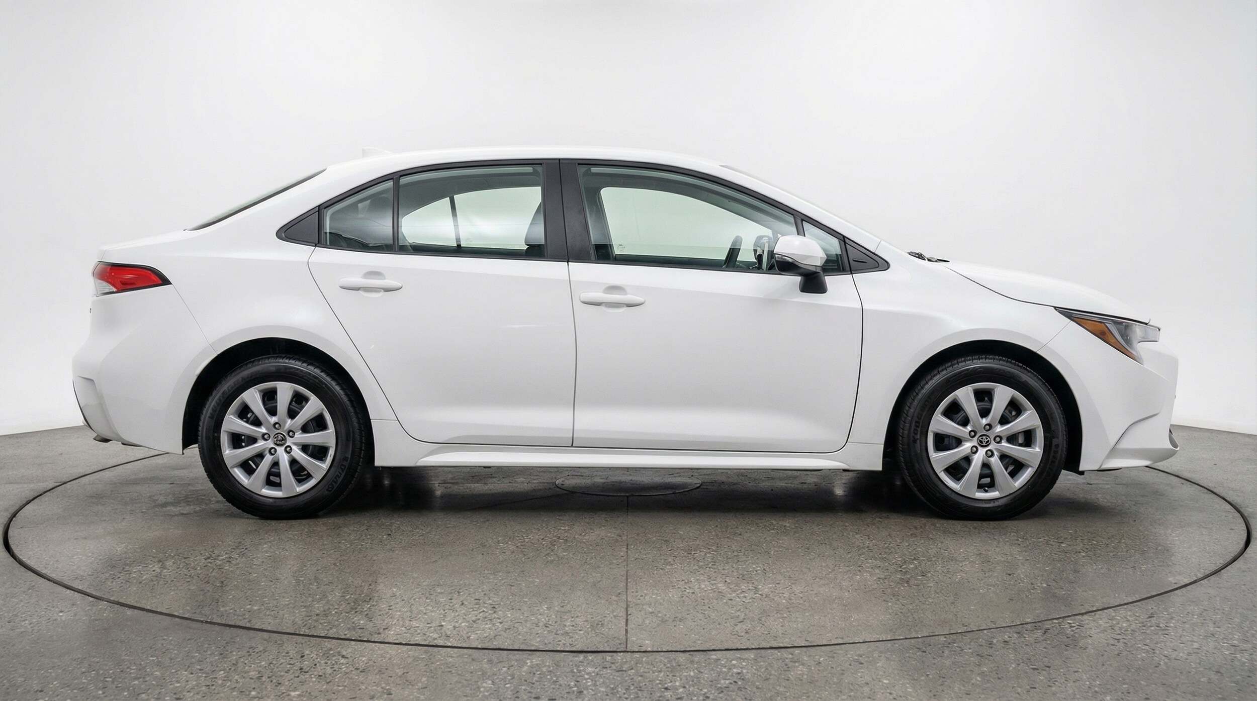 Thumbnail: 2025 Toyota Corolla - 8