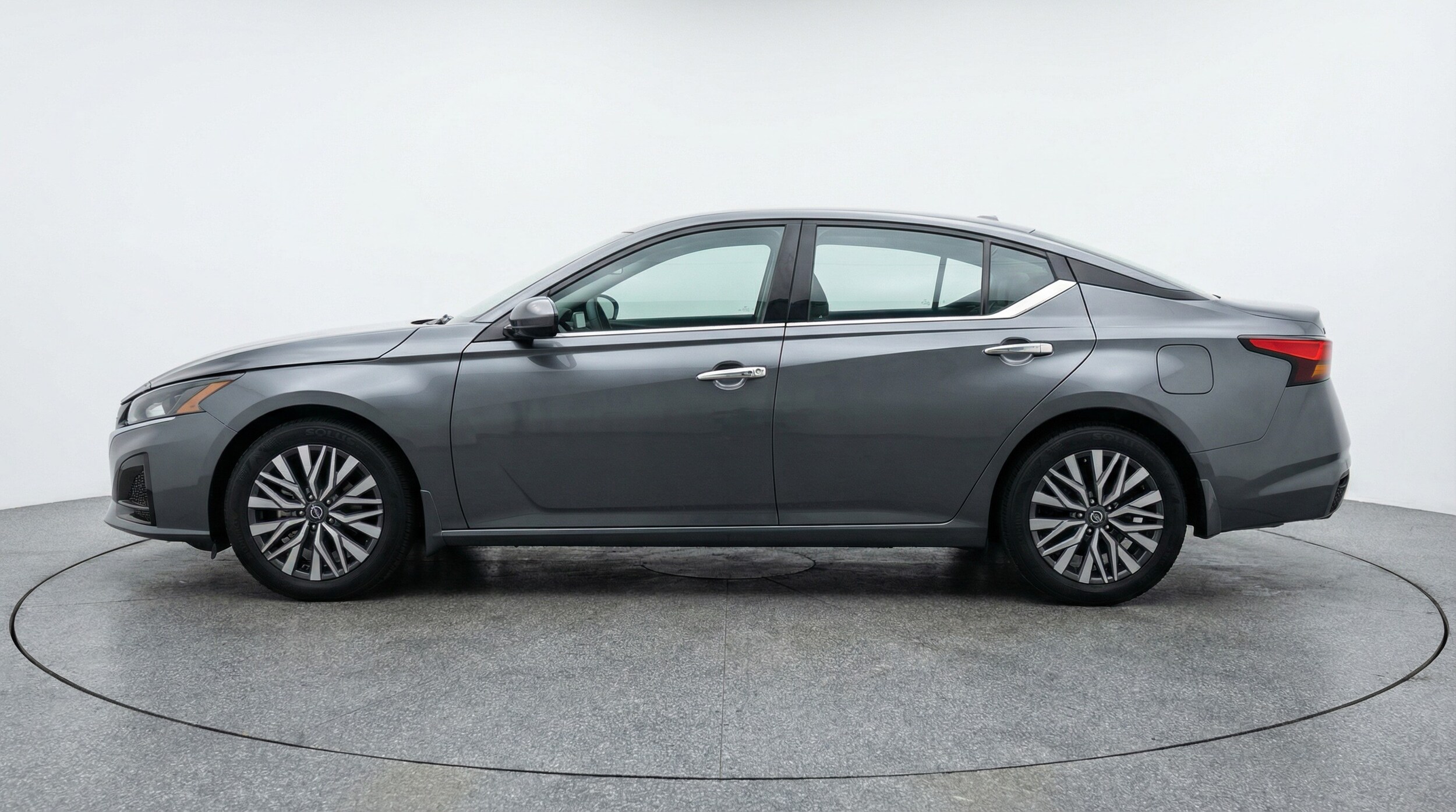 Thumbnail: 2025 Nissan Altima - 4