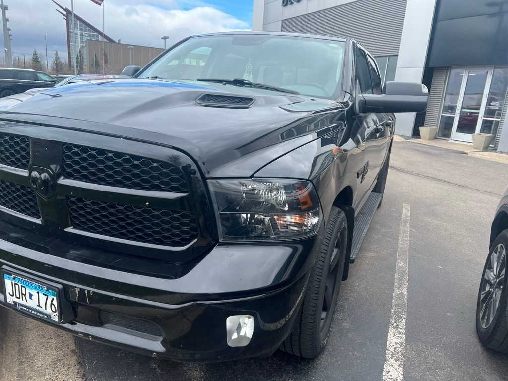 Used 2019 RAM Ram 1500 Classic SLT with VIN 1C6RR7LM8KS719919 for sale in Bloomington, Minnesota