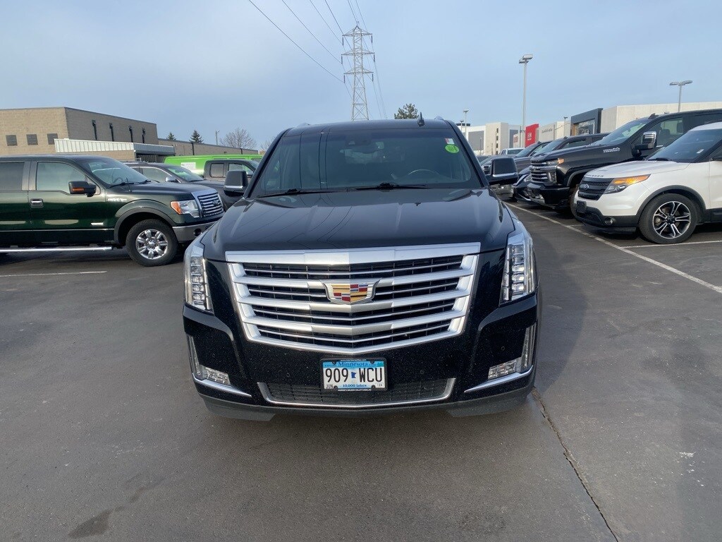Used 2016 Cadillac Escalade Platinum with VIN 1GYS4DKJ3GR306104 for sale in Bloomington, Minnesota