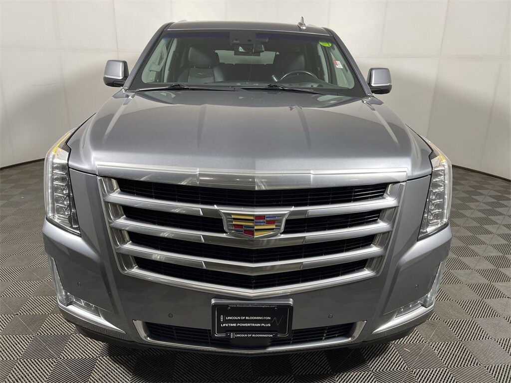 Used 2019 Cadillac Escalade Premium Luxury with VIN 1GYS4CKJ5KR271715 for sale in Bloomington, Minnesota