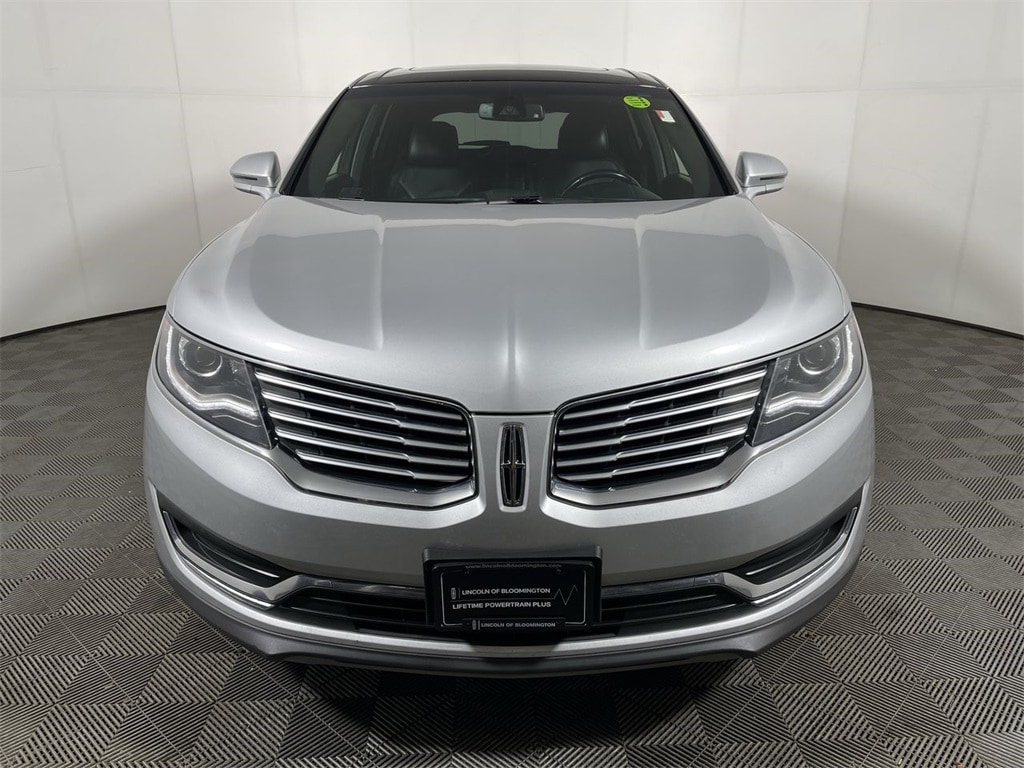 Used 2018 Lincoln MKX Reserve with VIN 2LMPJ8LR9JBL18770 for sale in Bloomington, Minnesota