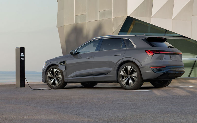Audi Q8 e-tron Charging