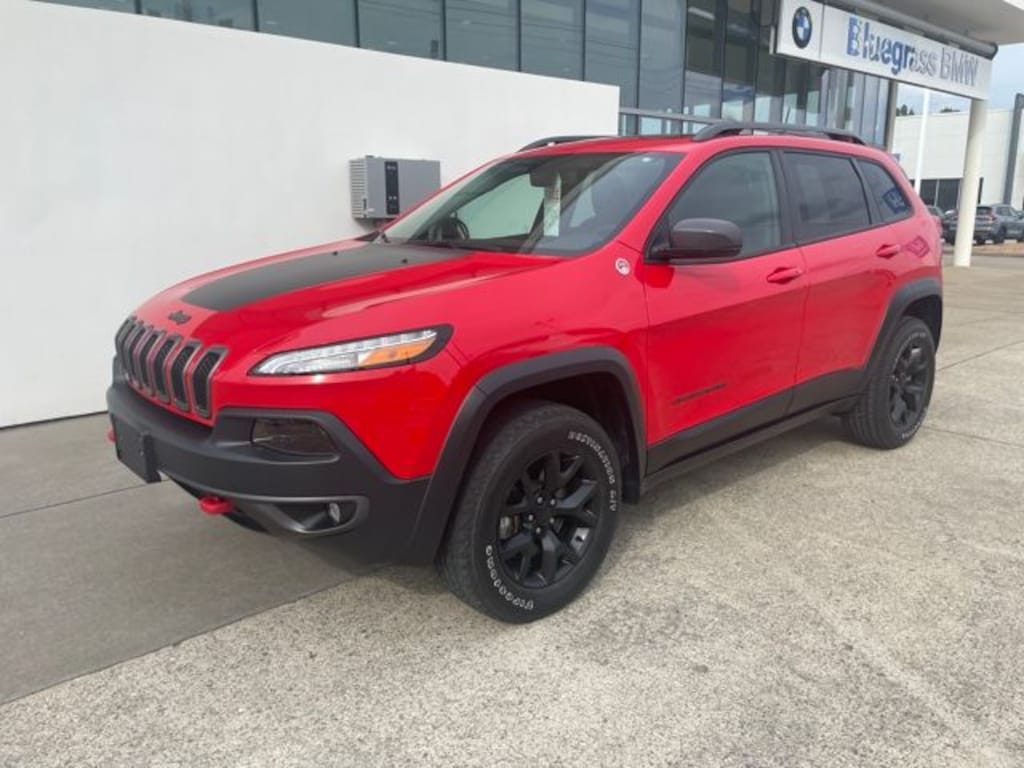 Used 2018 Jeep Cherokee Trailhawk 4x4 SUV