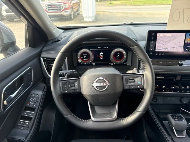 2025 Nissan Rogue Platinum - Photo 10
