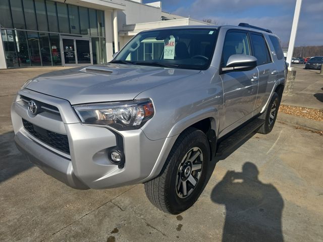 2024 Toyota 4Runner TRD Off-Road's photo