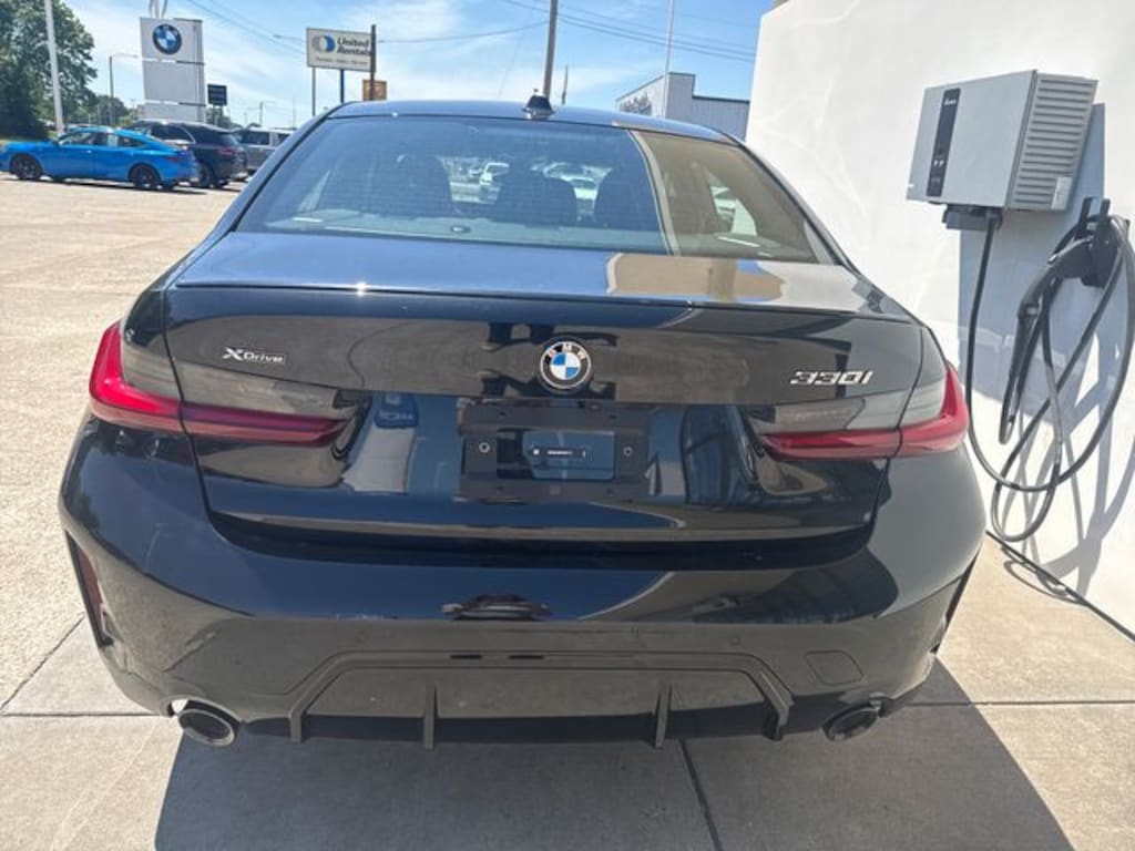 New 2026 BMW 330i xDrive Sedan