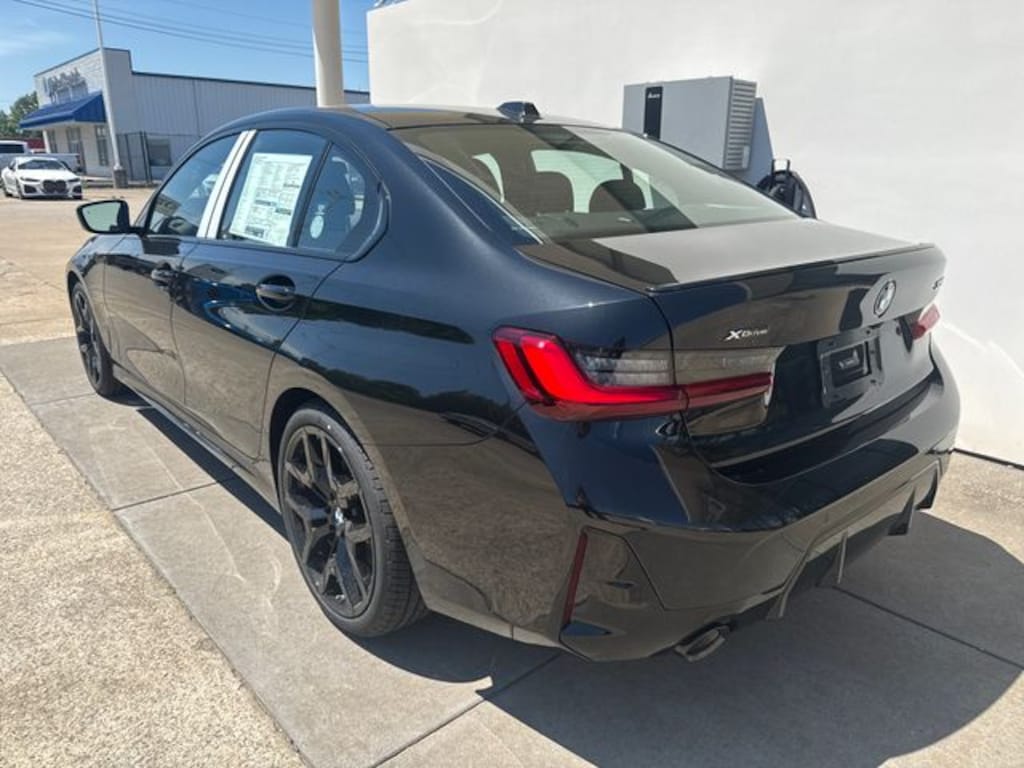 New 2026 BMW 330i xDrive Sedan