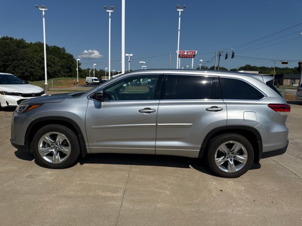 Used 2019 Toyota Highlander Limited V6 SUV