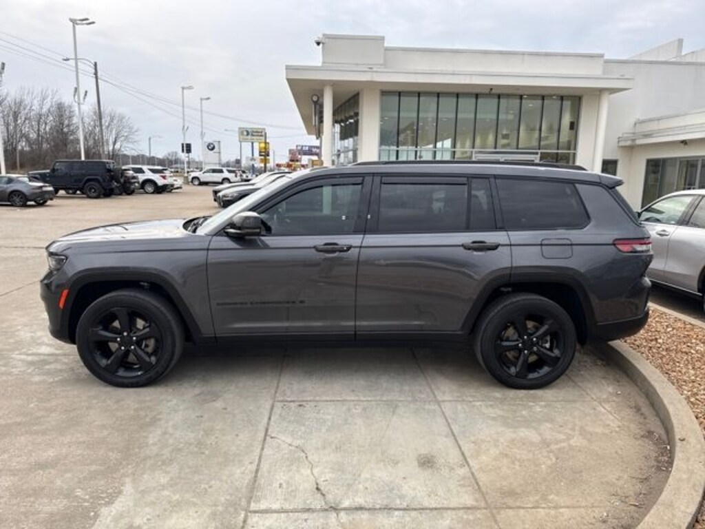 Used 2021 Jeep Grand Cherokee L Laredo SUV