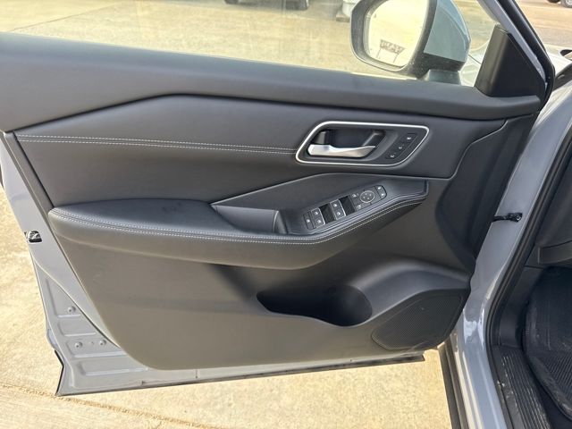 2025 Nissan Rogue Platinum - Photo 11