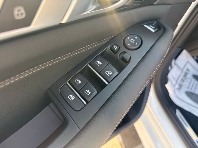 2024 BMW X5 50e - Photo 11