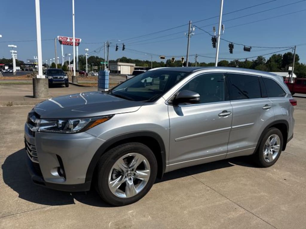 Used 2019 Toyota Highlander Limited V6 SUV