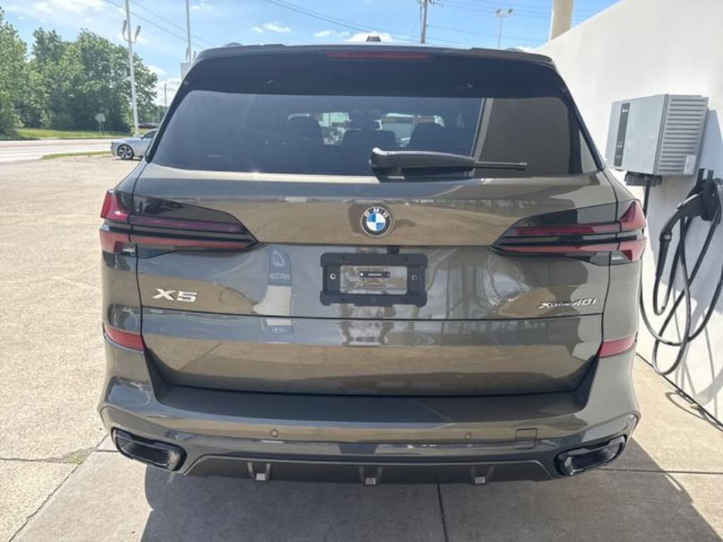 New 2026 BMW X5 xDrive40i SUV