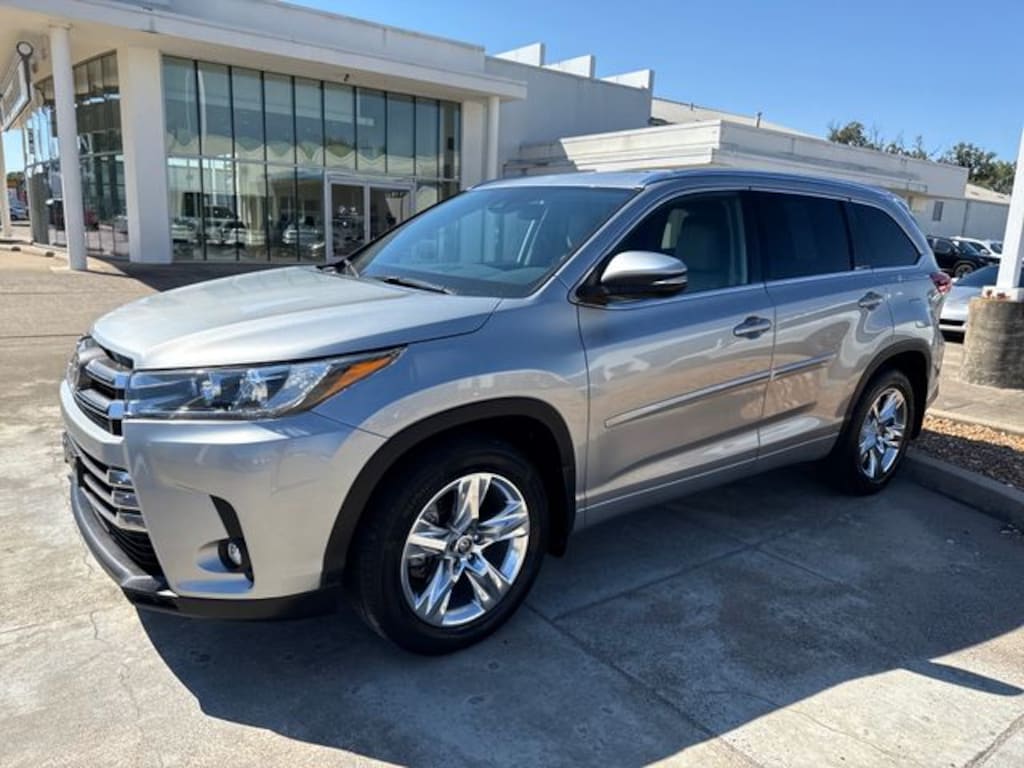 Used 2019 Toyota Highlander Limited V6 SUV