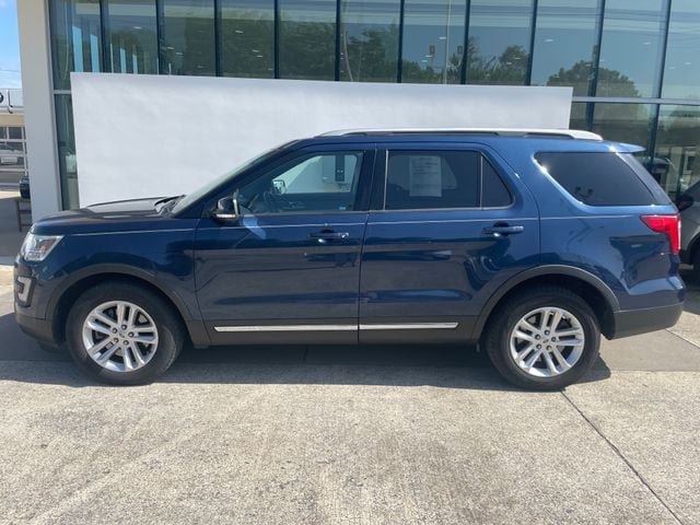 Used 2017 Ford Explorer XLT with VIN 1FM5K7D87HGA33603 for sale in Paducah, KY