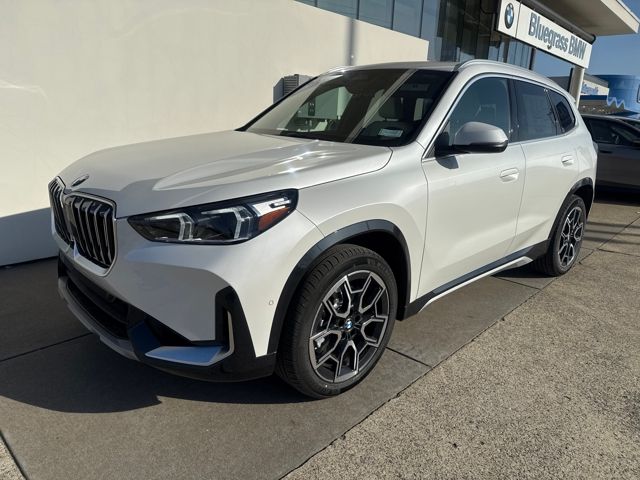 2026 BMW X1 28i's photo