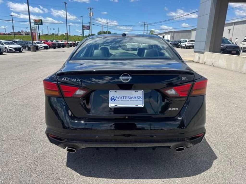 Used 2024 Nissan Altima 2.5 SL Sedan